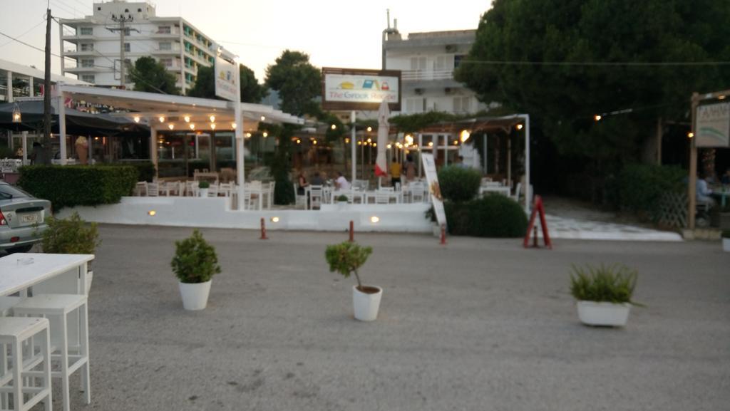 Villa George - Family Holidays Néa Mákri Eksteriør bilde